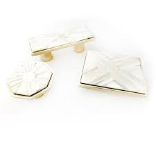 Wright Long Rectangle Pull - White
