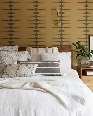Loloi: Alissa Collection T1001 MH IVORY / BEIGE Throw Blanket